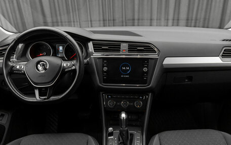 Volkswagen Tiguan II, 2017 год, 1 840 000 рублей, 10 фотография