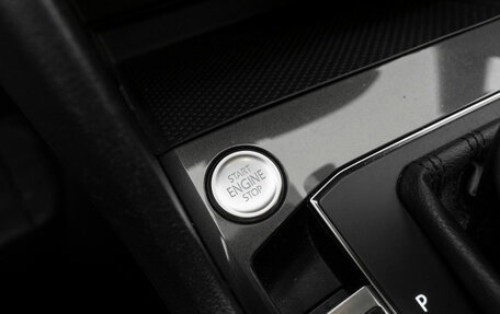 Volkswagen Tiguan II, 2017 год, 1 840 000 рублей, 22 фотография