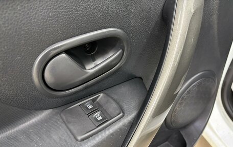 Renault Logan II, 2018 год, 719 000 рублей, 8 фотография