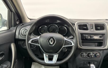Renault Logan II, 2018 год, 719 000 рублей, 11 фотография