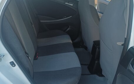 Hyundai Solaris II рестайлинг, 2014 год, 1 170 000 рублей, 11 фотография