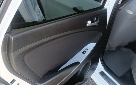 Hyundai Solaris II рестайлинг, 2014 год, 1 170 000 рублей, 15 фотография