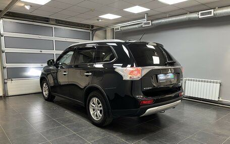 Mitsubishi Outlander III рестайлинг 3, 2014 год, 1 530 000 рублей, 6 фотография