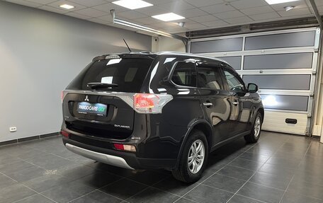 Mitsubishi Outlander III рестайлинг 3, 2014 год, 1 530 000 рублей, 4 фотография