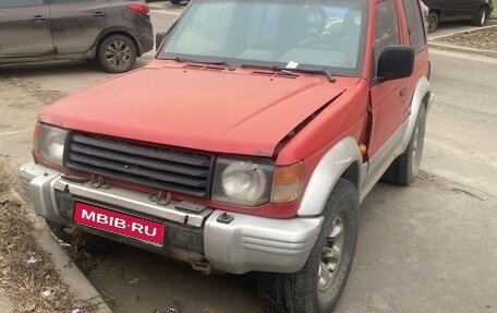 Mitsubishi Pajero III рестайлинг, 1994 год, 130 000 рублей, 1 фотография