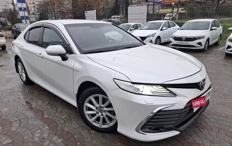 Toyota Camry, 2021 год, 3 000 000 рублей, 1 фотография