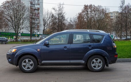 Mitsubishi Outlander III рестайлинг 3, 2007 год, 700 000 рублей, 3 фотография