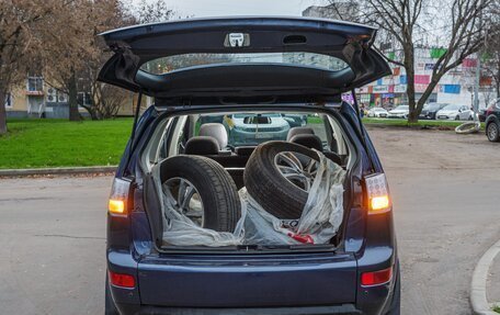 Mitsubishi Outlander III рестайлинг 3, 2007 год, 700 000 рублей, 11 фотография