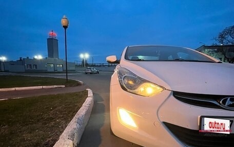 Hyundai Elantra V, 2012 год, 1 050 000 рублей, 2 фотография