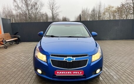 Chevrolet Cruze II, 2011 год, 735 000 рублей, 2 фотография