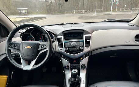 Chevrolet Cruze II, 2011 год, 735 000 рублей, 13 фотография