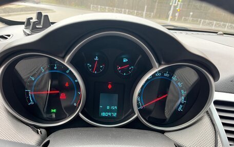 Chevrolet Cruze II, 2011 год, 735 000 рублей, 17 фотография