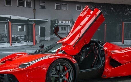 Ferrari LaFerrari, 2014 год, 500 000 000 рублей, 4 фотография