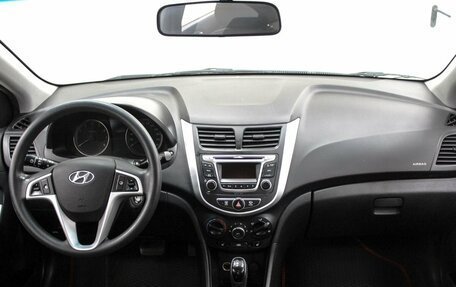 Hyundai Solaris II рестайлинг, 2015 год, 1 099 000 рублей, 8 фотография