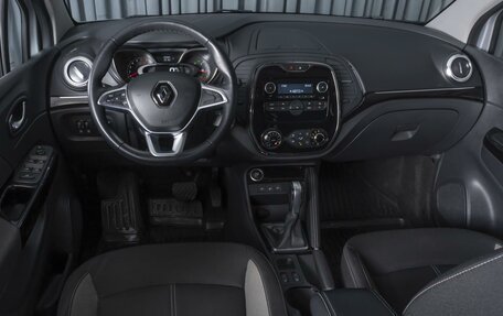 Renault Kaptur I рестайлинг, 2021 год, 1 824 000 рублей, 6 фотография