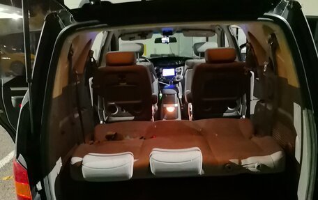 SsangYong Rodius I, 2007 год, 670 000 рублей, 2 фотография