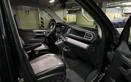 Volkswagen Multivan T6 рестайлинг, 2020 год, 7 500 000 рублей, 8 фотография