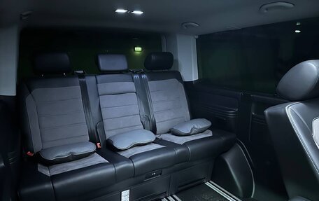 Volkswagen Multivan T6 рестайлинг, 2020 год, 7 500 000 рублей, 12 фотография