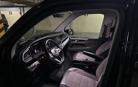 Volkswagen Multivan T6 рестайлинг, 2020 год, 7 500 000 рублей, 7 фотография