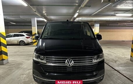 Volkswagen Multivan T6 рестайлинг, 2020 год, 7 500 000 рублей, 3 фотография