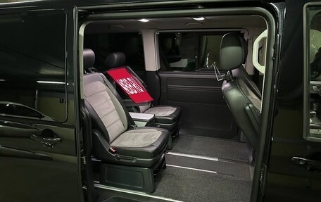 Volkswagen Multivan T6 рестайлинг, 2020 год, 7 500 000 рублей, 9 фотография