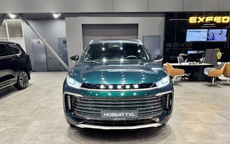 CheryExeed TXL, 2024 год, 3 800 000 рублей, 8 фотография