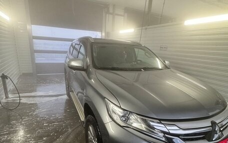 Mitsubishi Pajero Sport III рестайлинг, 2017 год, 2 250 000 рублей, 10 фотография