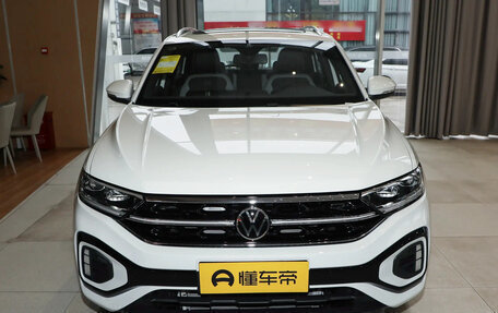 Volkswagen T-Roc I, 2025 год, 2 300 000 рублей, 3 фотография