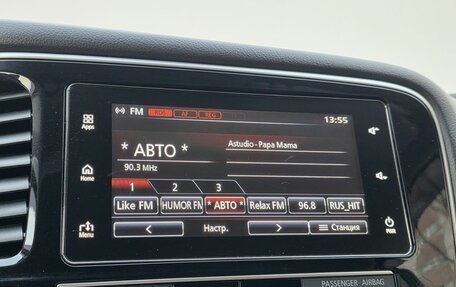 Mitsubishi Outlander III рестайлинг 3, 2018 год, 2 200 000 рублей, 13 фотография