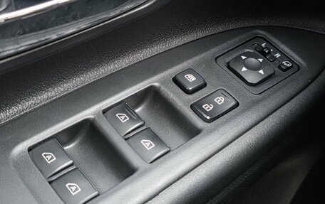 Mitsubishi Outlander III рестайлинг 3, 2018 год, 2 200 000 рублей, 15 фотография