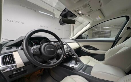 Jaguar E-Pace, 2018 год, 2 099 000 рублей, 9 фотография