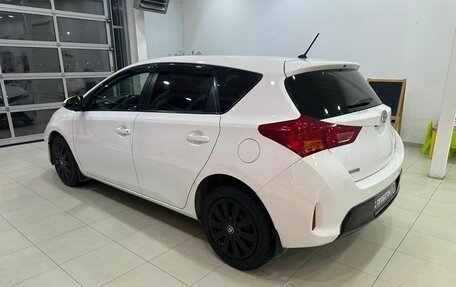 Toyota Auris II, 2013 год, 1 199 900 рублей, 6 фотография