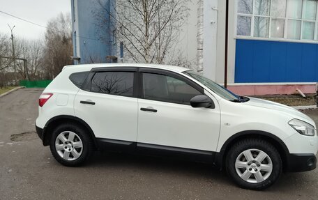 Nissan Qashqai, 2010 год, 930 000 рублей, 3 фотография