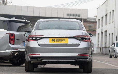 Skoda Superb III рестайлинг, 2025 год, 1 850 000 рублей, 6 фотография