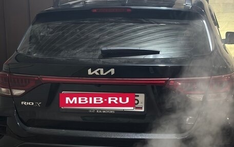 KIA Rio IV, 2021 год, 1 900 000 рублей, 2 фотография