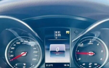 Mercedes-Benz V-Класс, 2016 год, 6 650 000 рублей, 4 фотография