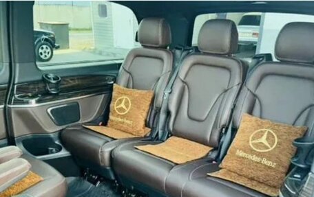 Mercedes-Benz V-Класс, 2016 год, 6 650 000 рублей, 7 фотография