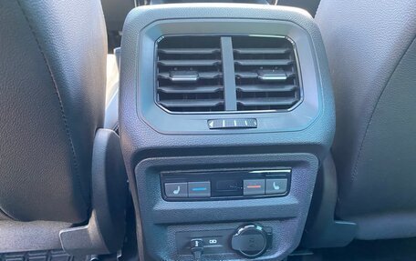 Volkswagen Tiguan II, 2021 год, 4 550 000 рублей, 12 фотография