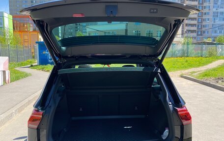 Volkswagen Tiguan II, 2021 год, 4 550 000 рублей, 8 фотография