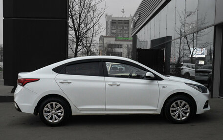 Hyundai Solaris II рестайлинг, 2018 год, 997 000 рублей, 4 фотография