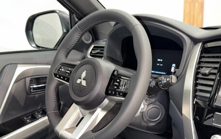 Mitsubishi Pajero Sport III рестайлинг, 2025 год, 6 849 000 рублей, 9 фотография