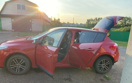 Renault Megane III, 2009 год, 300 000 рублей, 2 фотография