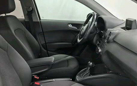 Audi A1, 2013 год, 1 190 000 рублей, 22 фотография