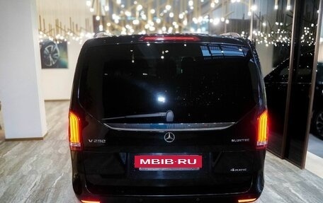 Mercedes-Benz V-Класс, 2015 год, 4 950 000 рублей, 10 фотография