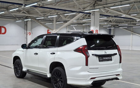 Mitsubishi Montero Sport, 2022 год, 4 200 000 рублей, 8 фотография