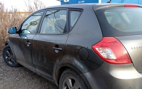 KIA cee'd I рестайлинг, 2011 год, 700 000 рублей, 9 фотография