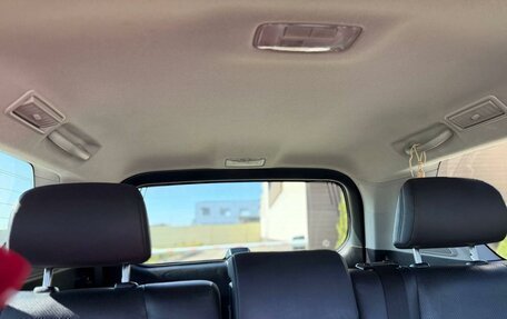 Toyota Land Cruiser Prado 150 рестайлинг 2, 2017 год, 5 200 000 рублей, 6 фотография