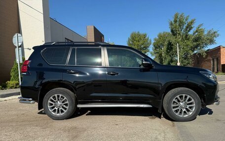 Toyota Land Cruiser Prado 150 рестайлинг 2, 2017 год, 5 200 000 рублей, 2 фотография