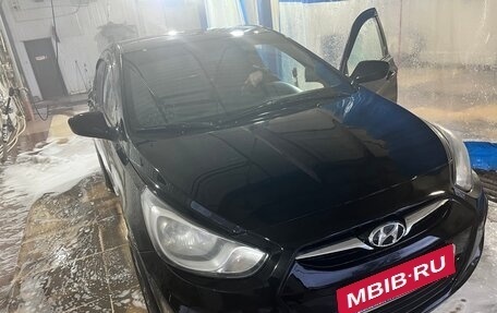 Hyundai Solaris II рестайлинг, 2013 год, 850 000 рублей, 1 фотография