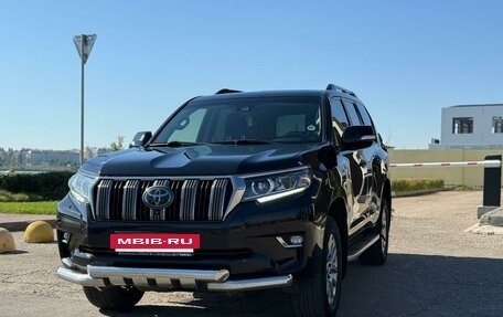 Toyota Land Cruiser Prado 150 рестайлинг 2, 2017 год, 5 200 000 рублей, 16 фотография
